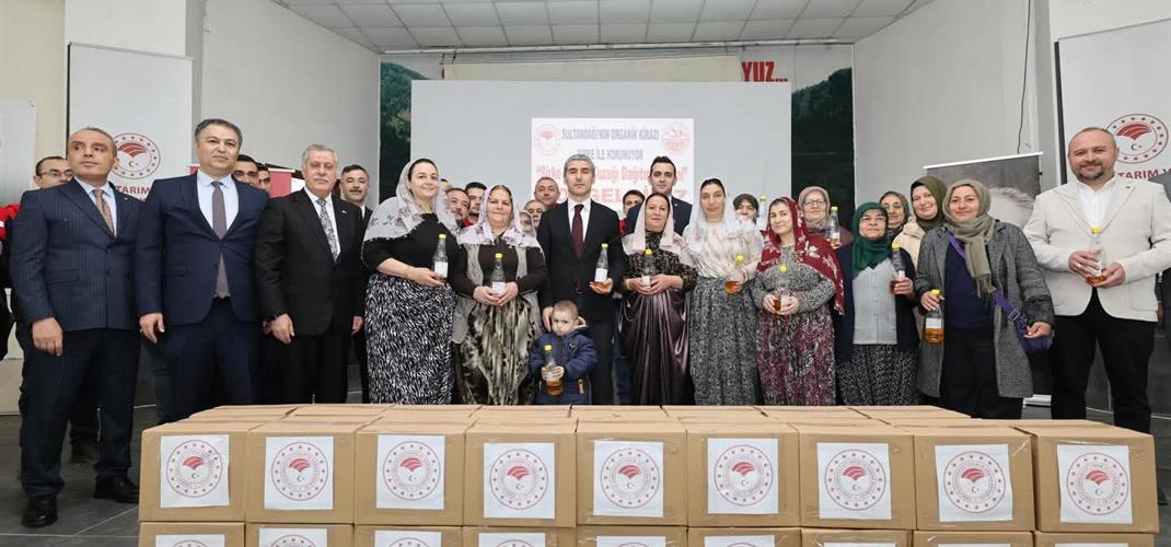 Sultandağı’nın Organik Kirazı Sirke İle Korunuyor Projesi Kapsamında, Sultandağı İlçemizde Sirke Sineği Tuzağı Dağıtım Programı Gerçekleştirildi